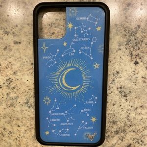 Iphone 11 pro max hannah meloche wildflower case.